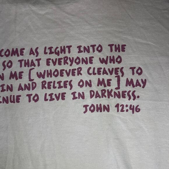 ๐๏ธ Straight Hand Graphics "John 12:46" Christian Tee โ Size XL - Picture 5 of 7